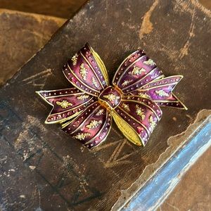 Rare Vintage Joan Rivers Cranberry Enamel Ribbon Brooch